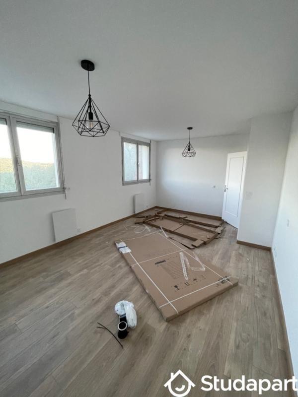 Chambre - 11 m² - 1 pièce