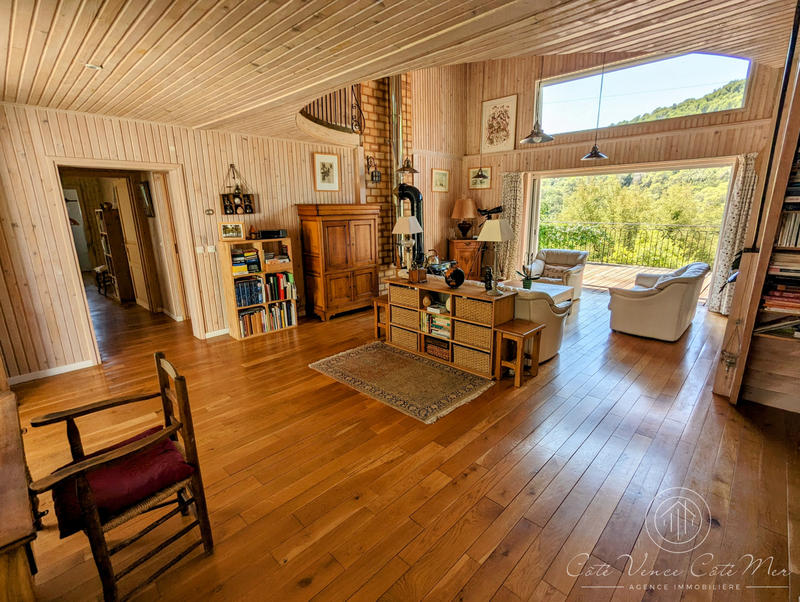 Maison - 146 m² - 4 pièces