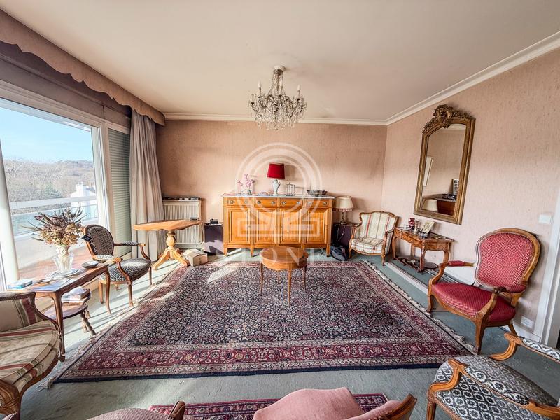 Appartement - 115 m² - 6 pièces