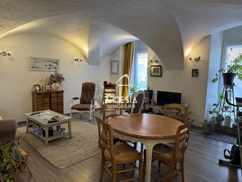 Appartement - 85 m² - 4 pièces