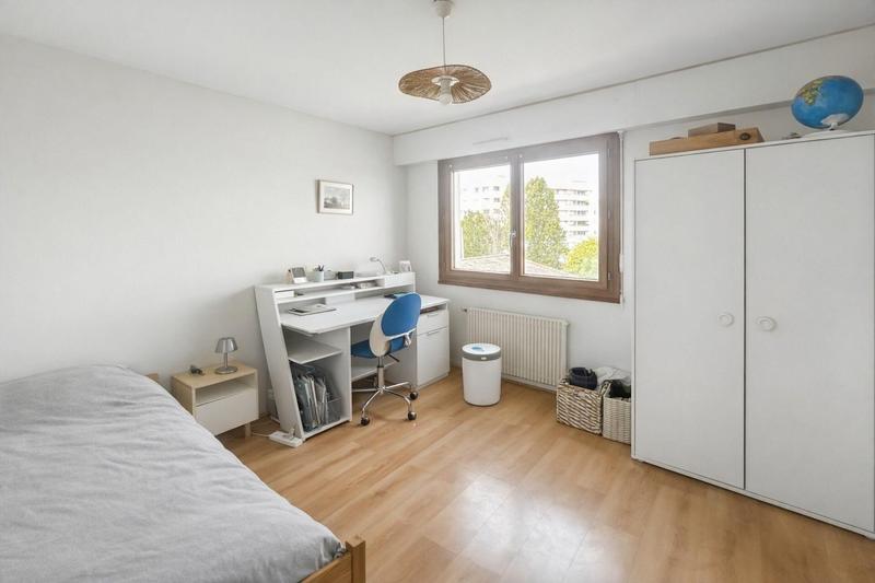 Appartement - 84 m² - 4 pièces