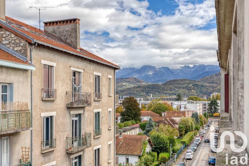 Appartement - 70 m² - 3 pièces