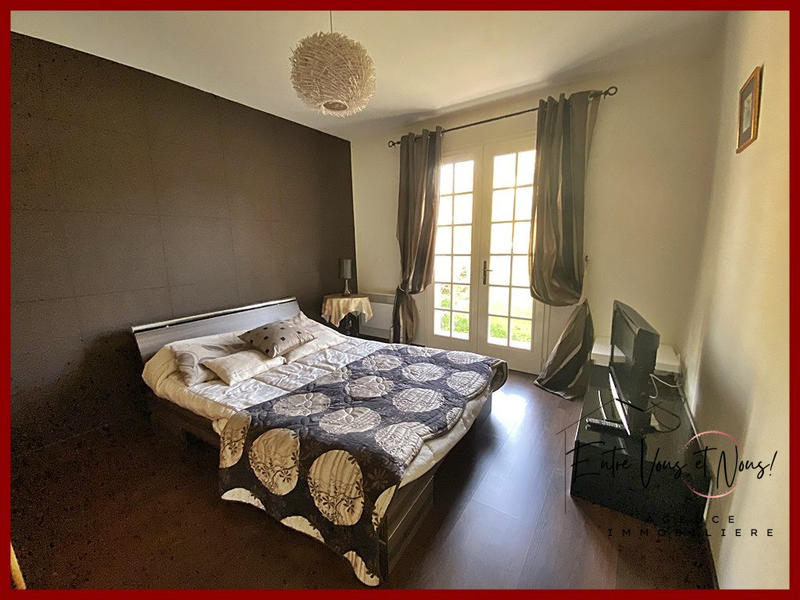 Maison - 180 m² - 7 pièces