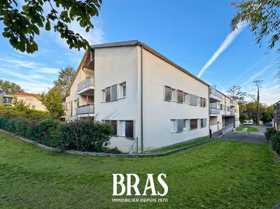 Appartement - 70 m² - 4 pièces