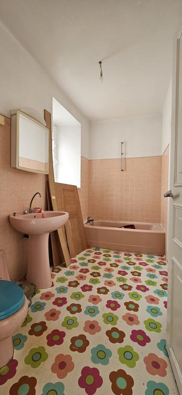 Maison - 203 m² - 9 pièces