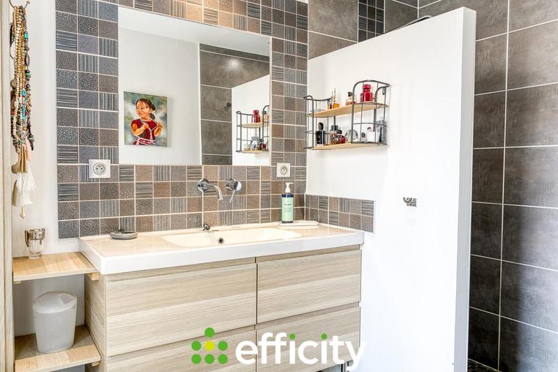 Appartement - 137 m² - 4 pièces