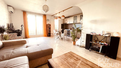 Appartement - 101 m² - 5 pièces