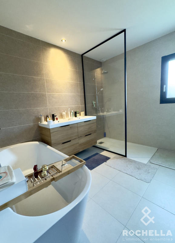 Maison - 110 m² - 4 pièces