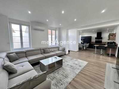 Maison - 143 m² - 5 pièces