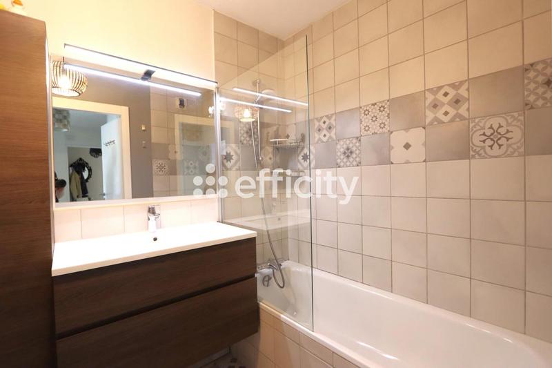 Appartement - 87 m² - 4 pièces