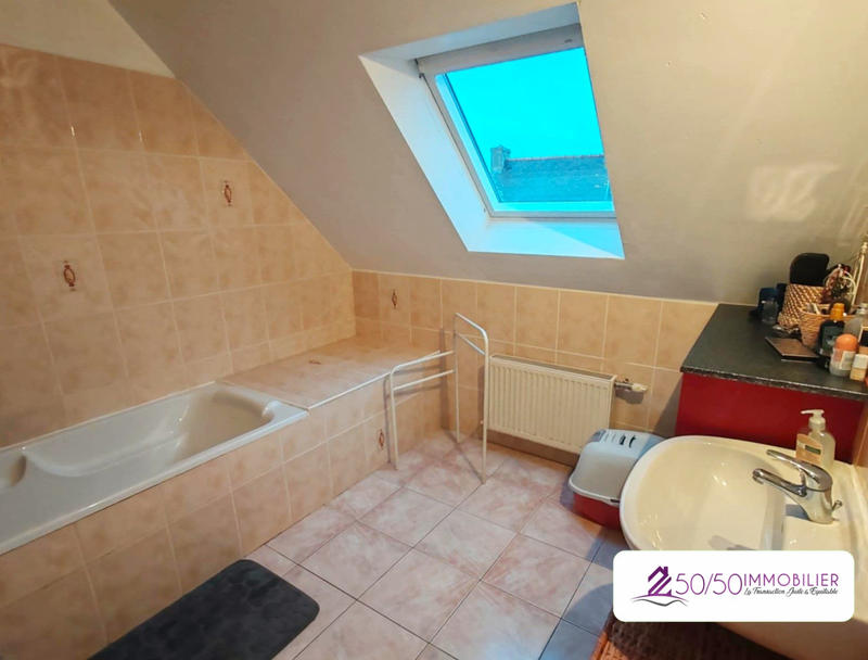 Maison - 120 m² - 6 pièces