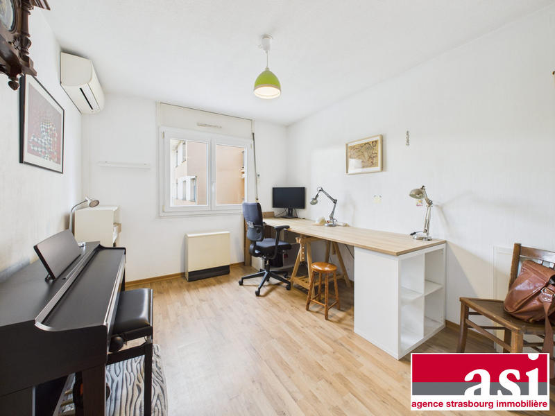 Appartement - 93 m² - 5 pièces