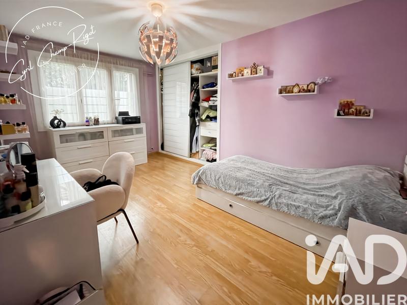 Appartement - 104 m² - 5 pièces