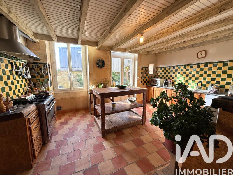 Maison - 245 m² - 7 pièces