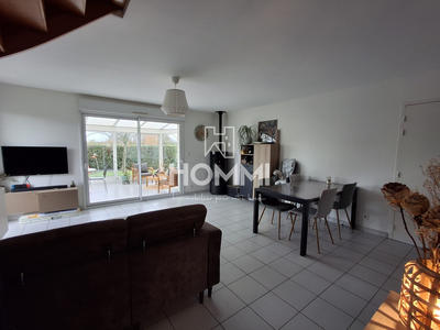 Maison traditionnelle - 96 m² - 5 pièces