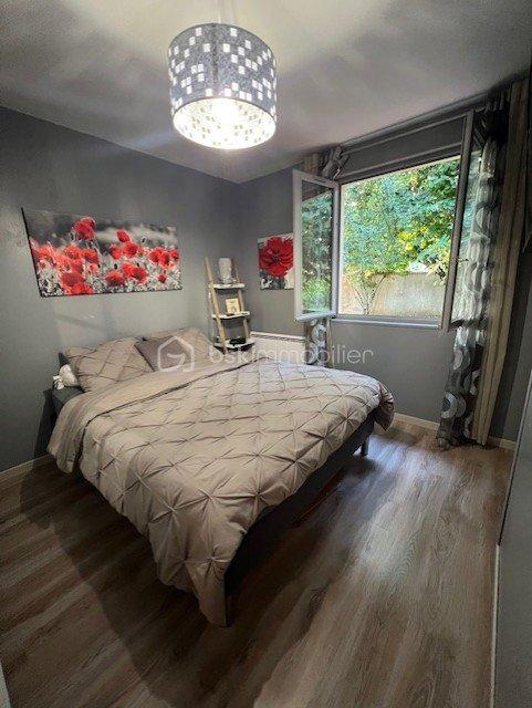 Maison traditionnelle - 166 m² - 8 pièces