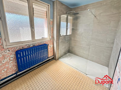 Maison - 80 m² - 5 pièces