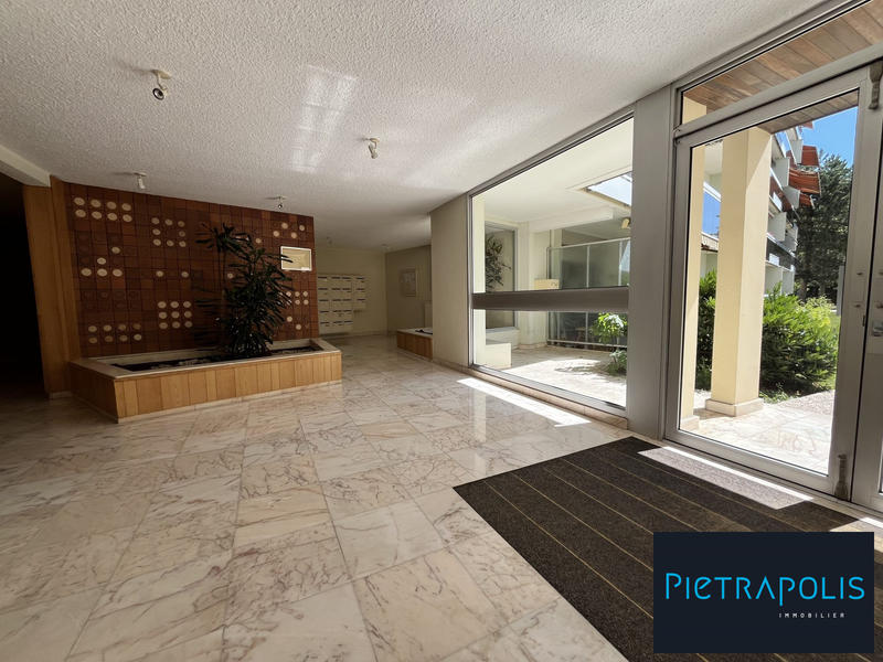 Appartement - 92 m² - 4 pièces