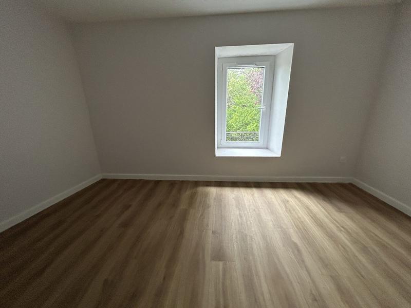 Maison traditionnelle - 80 m² - 5 pièces