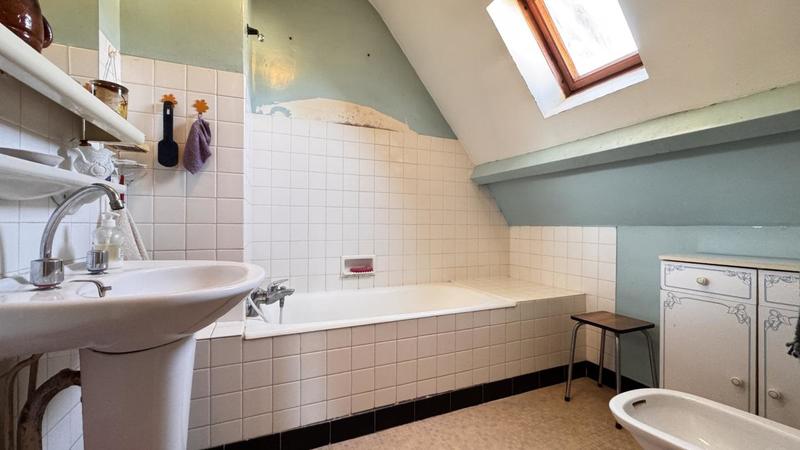 Maison - 162 m² - 7 pièces