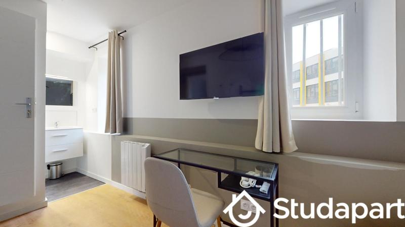 Chambre - 11 m² - 1 pièce