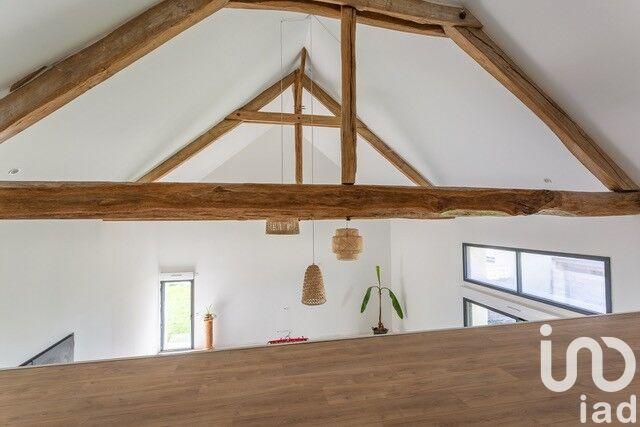 Maison - 200 m² - 7 pièces