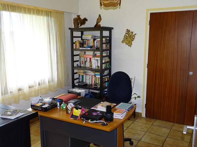 Maison - 208 m² - 8 pièces