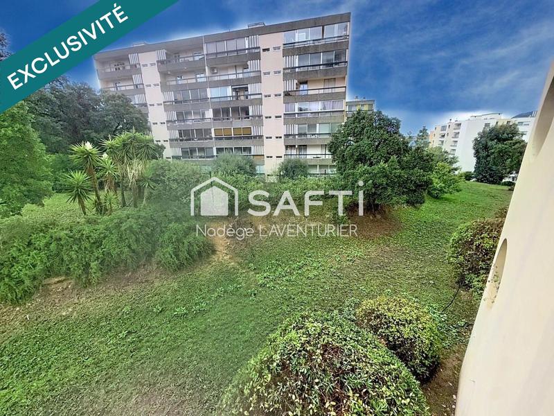 Appartement - 98 m² - 4 pièces