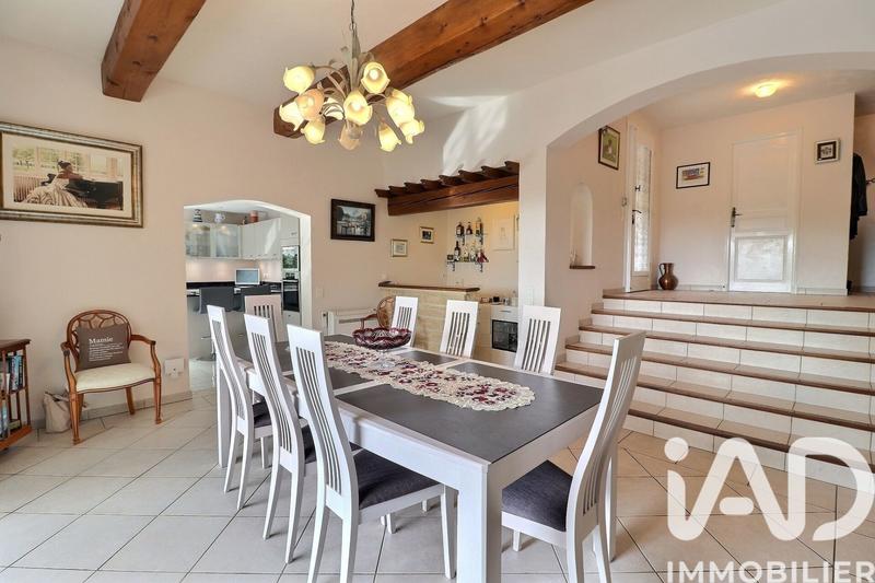 Maison - 187 m² - 5 pièces
