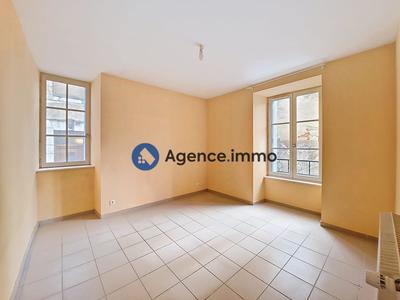 Maison - 99 m² - 4 pièces