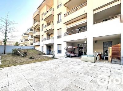 Appartement - 140 m² - 5 pièces