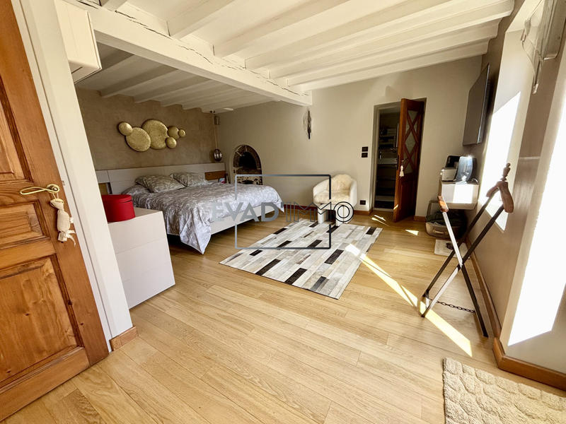 Ferme - 242 m² - 10 pièces