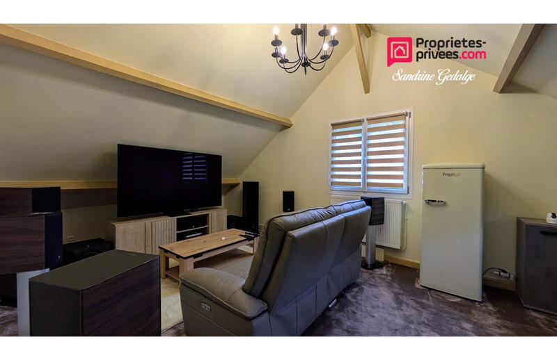 Maison - 185 m² - 7 pièces