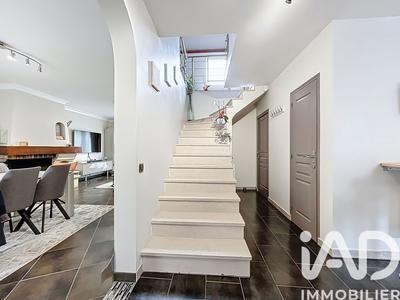 Maison - 136 m² - 6 pièces