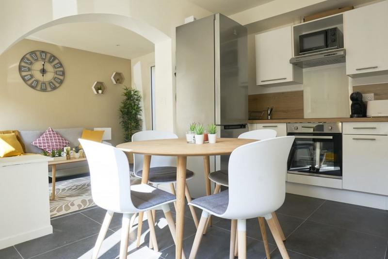 Maison - 82 m² - 5 pièces