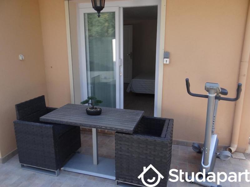 Chambre - 12 m² - 1 pièce