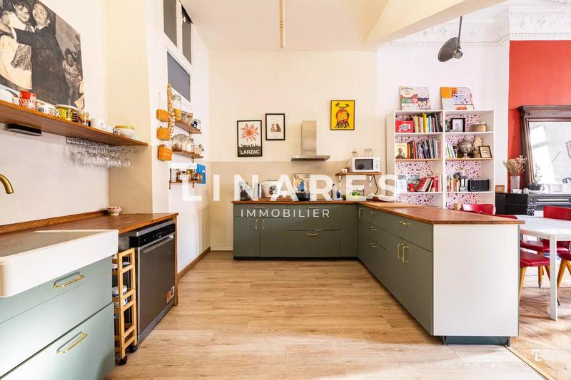 Appartement - 189 m² - 6 pièces