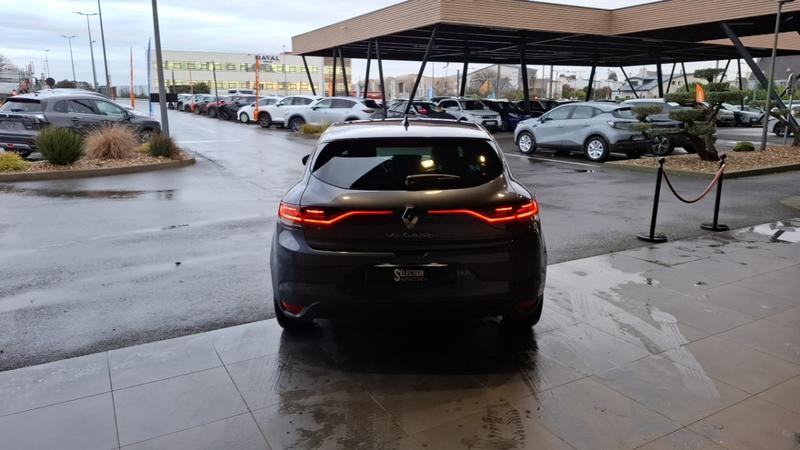 Renault Mégane IV Berline techno TCe 140 Edc