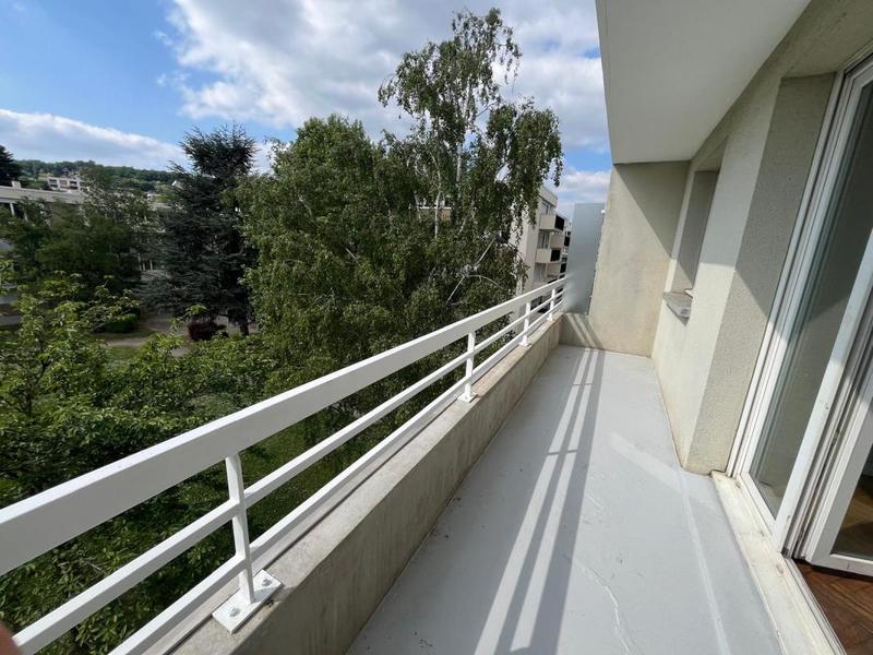 Appartement ancien - 72 m² - 4 pièces