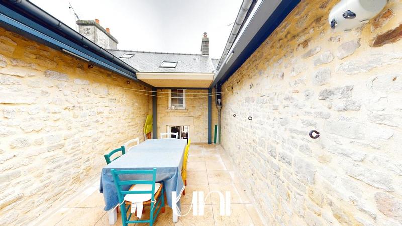 Propriété - 326 m² - 12 pièces