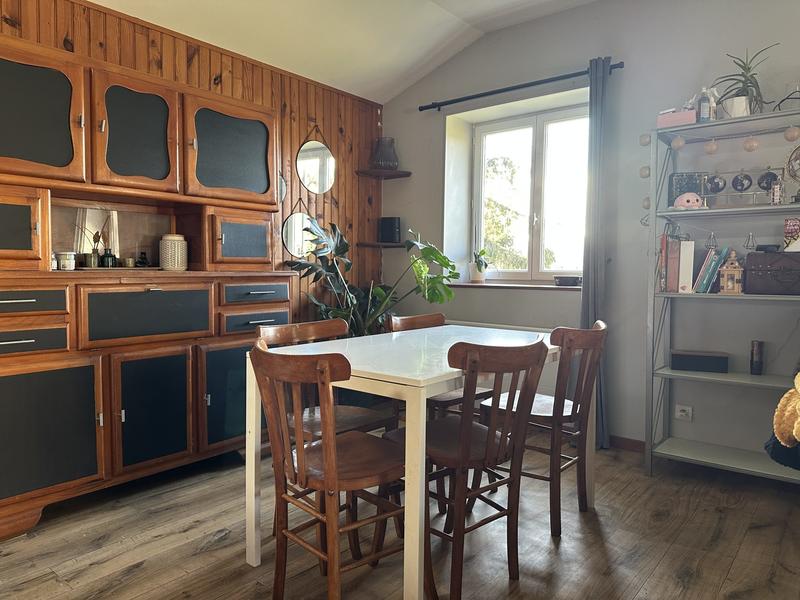 Maison - 195 m² - 12 pièces