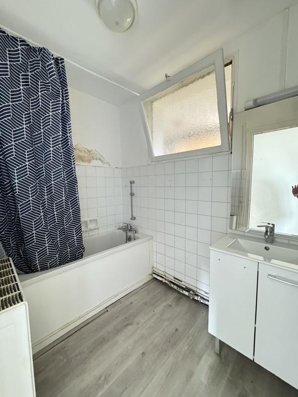 Appartement - 92 m² - 5 pièces