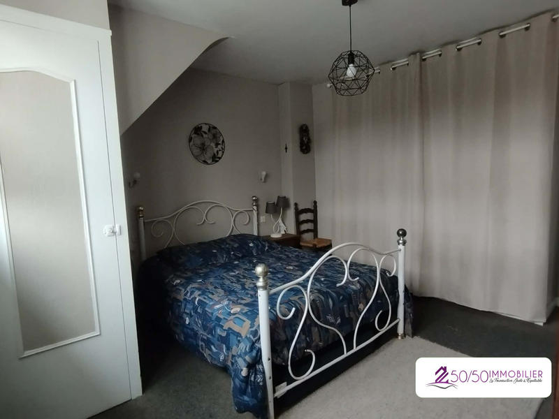 Maison traditionnelle - 118 m² - 7 pièces