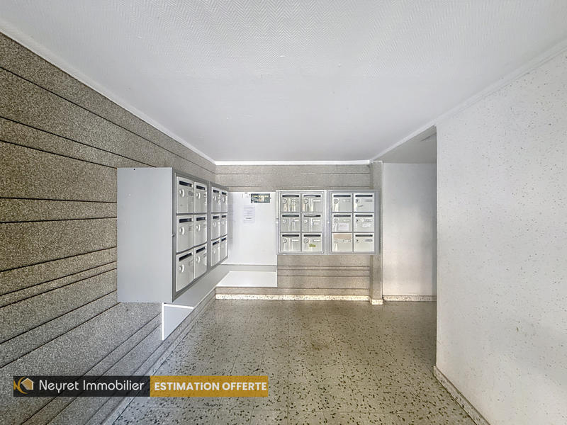 Appartement - 95 m² - 4 pièces