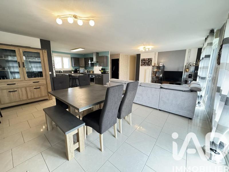 Maison - 136 m² - 7 pièces