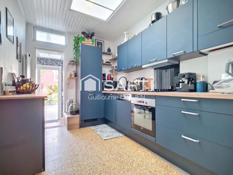 Maison - 90 m² - 5 pièces