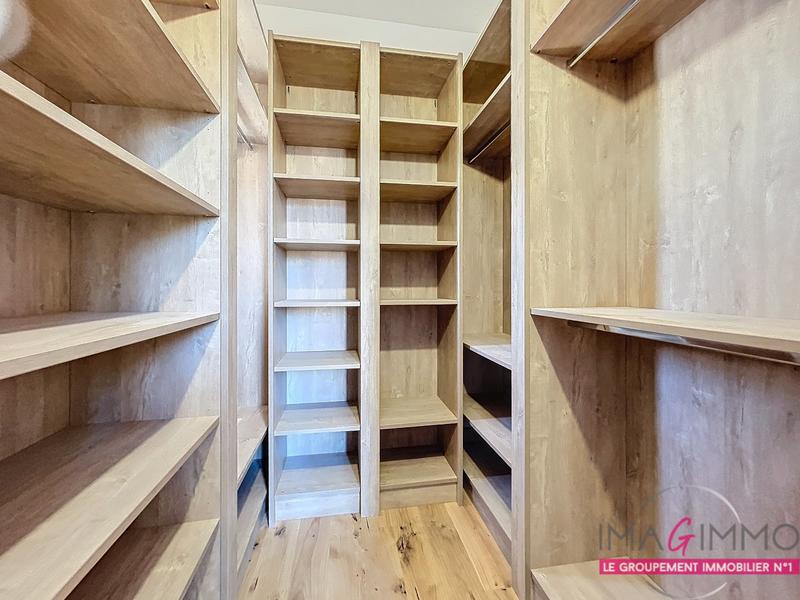 Appartement - 91 m² - 3 pièces