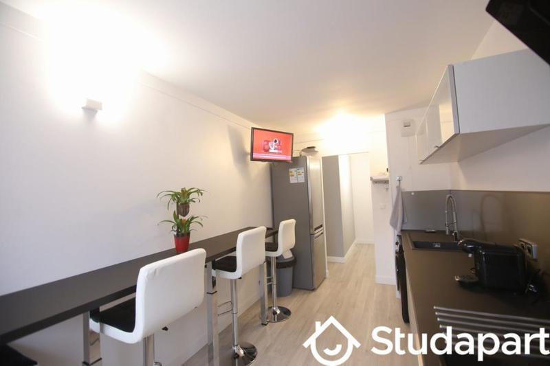 Chambre - 10 m² - 1 pièce