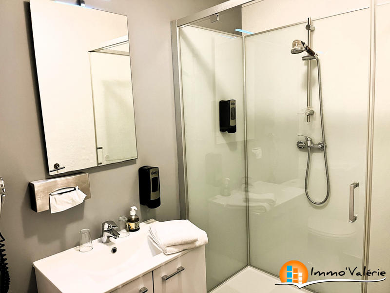 Local commercial - 255 m²