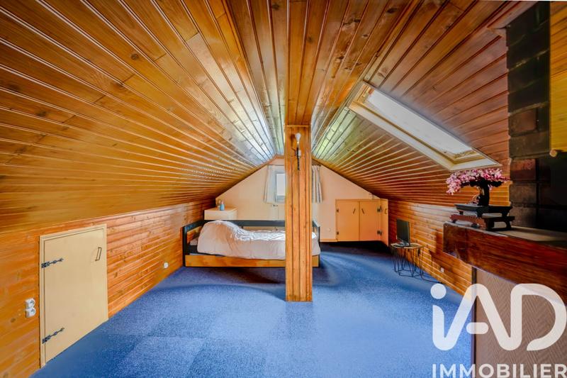 Maison - 213 m² - 7 pièces